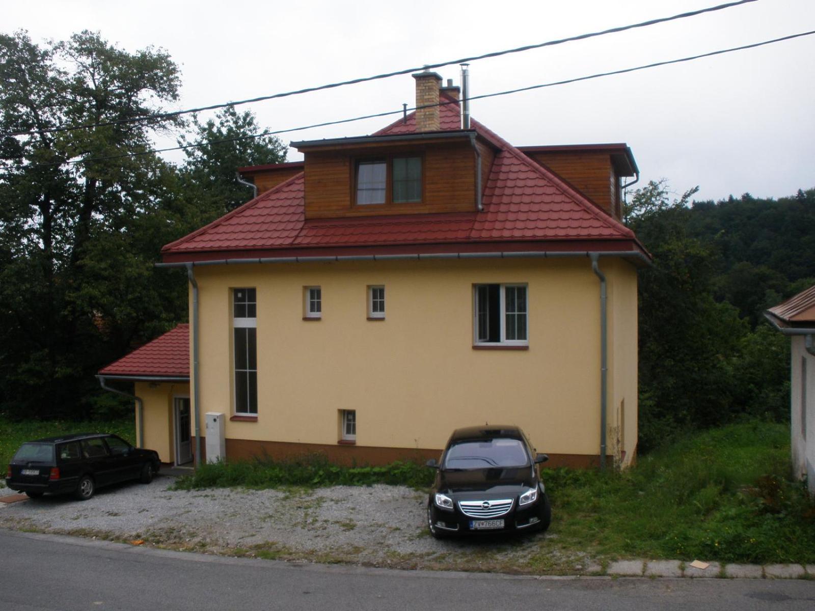 Apartmanovy Dom Králiky Buitenkant foto